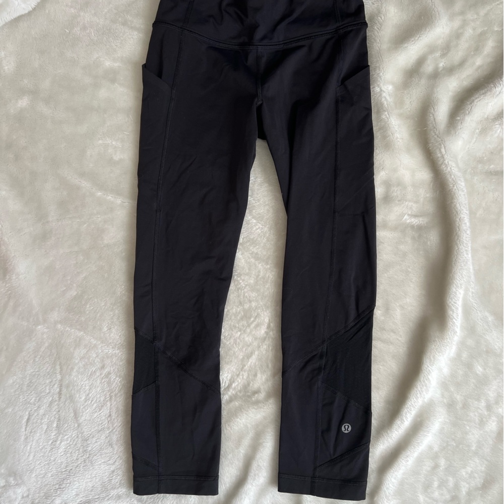 Lululemon black leggings